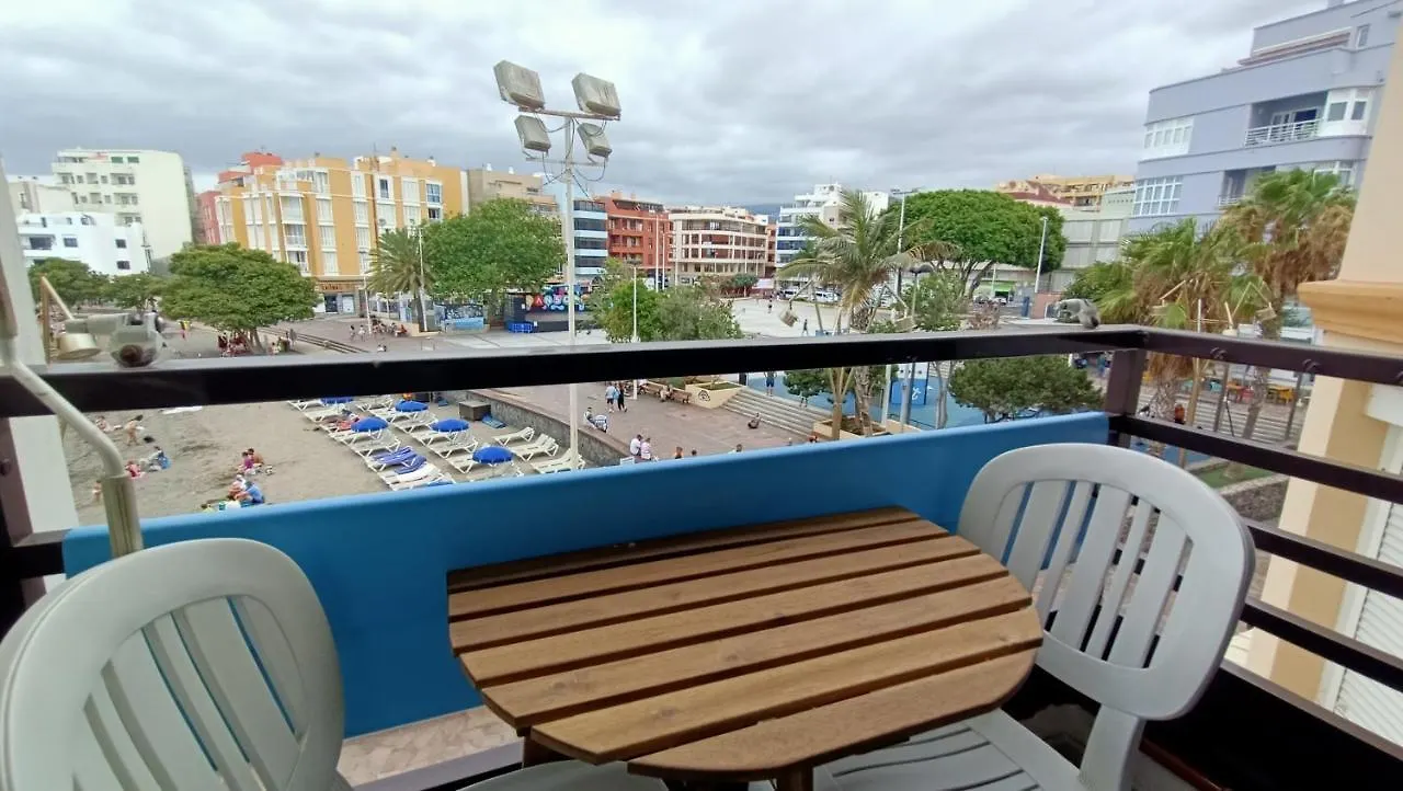 Views Of El Medano Beach, Two Spanien